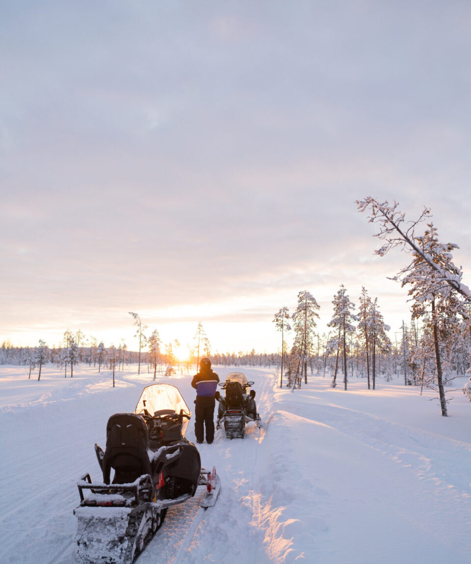 Evening-Snowmobile-Safari-1